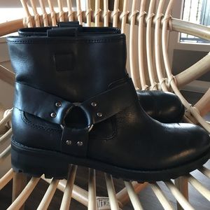 Black Silence + Noise Ankle Boots!